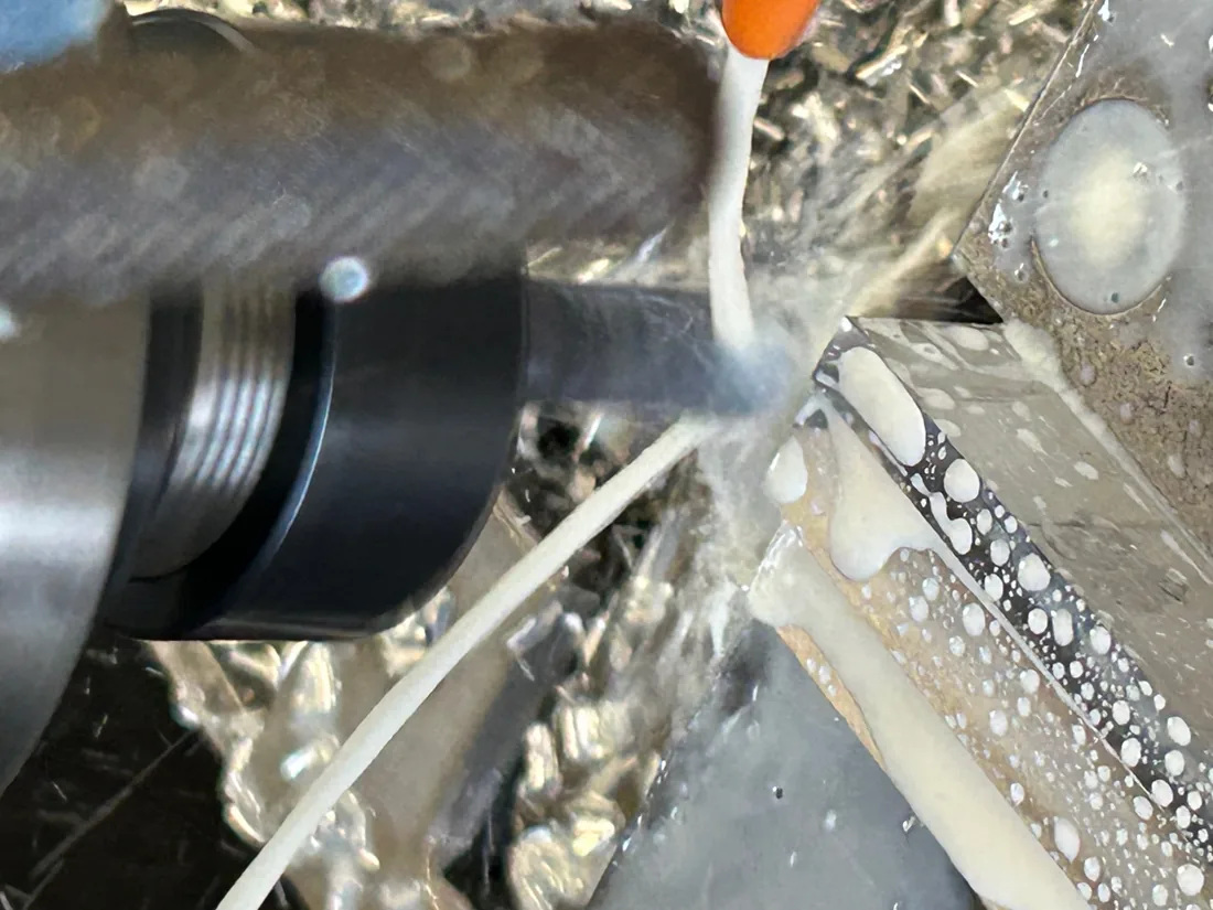 Asportazione di truciolo — lavorazione reale presso RS Meccanica